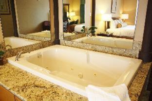 & Hotel
