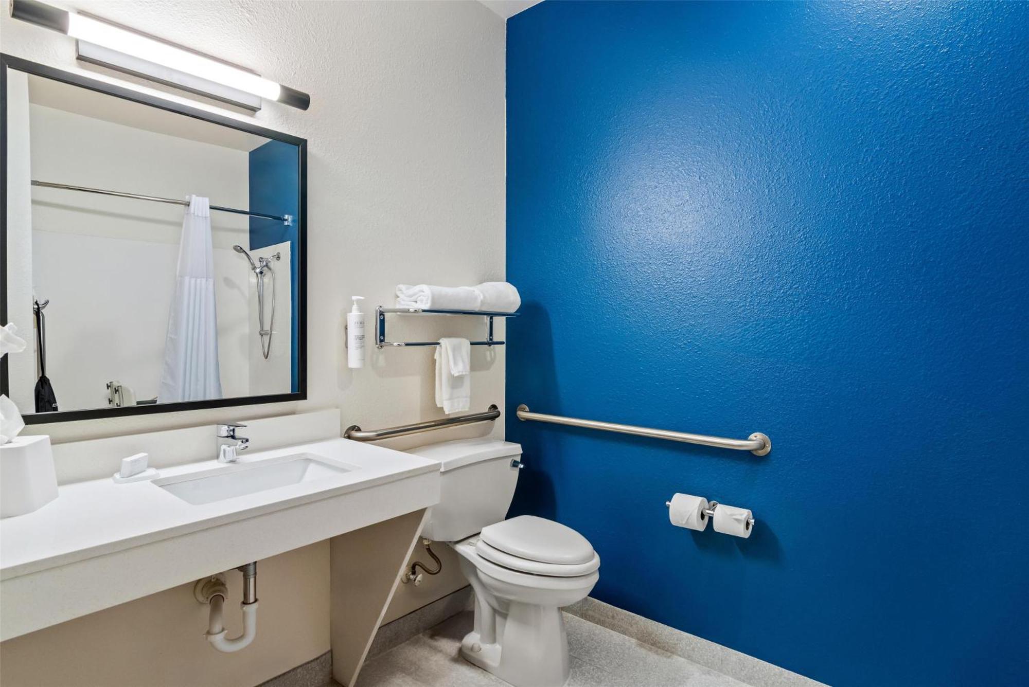 Hotel & Merrillville