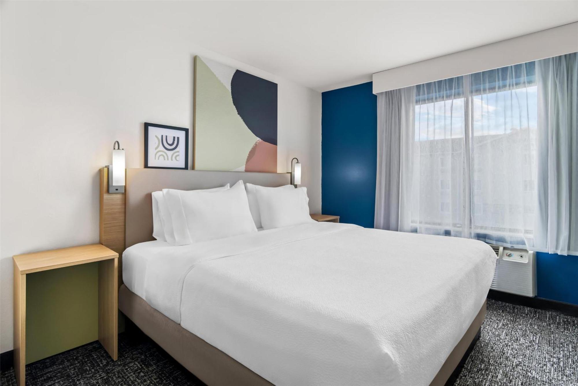 & Hotel
